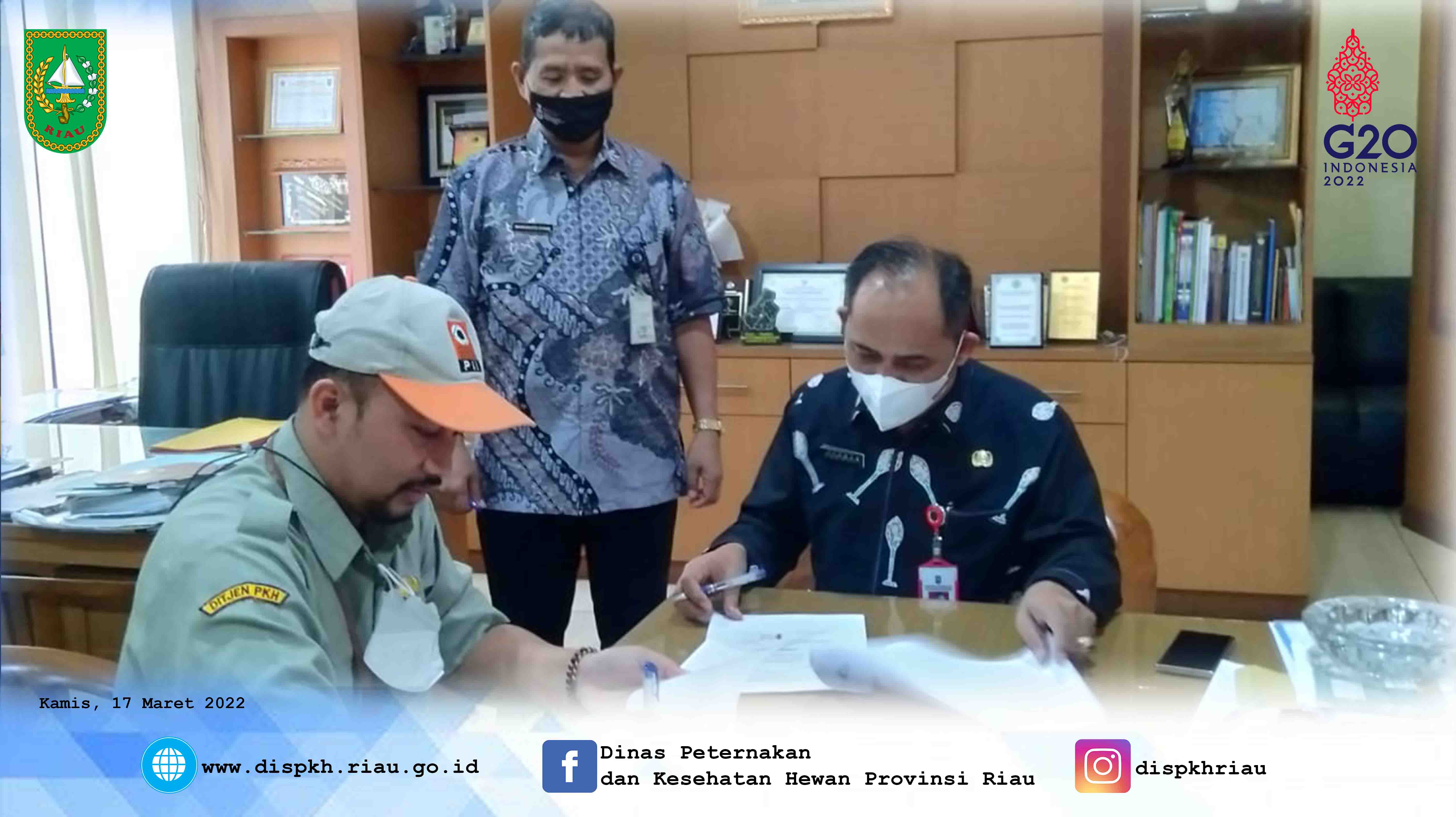 Penandatanganan Berita Acara Selesai Pekerjaan Penjualan Semen Beku UPT Inseminasi Buatan Ternak Dinas Peternakan dan Kesehatan Hewan Provinsi Riau